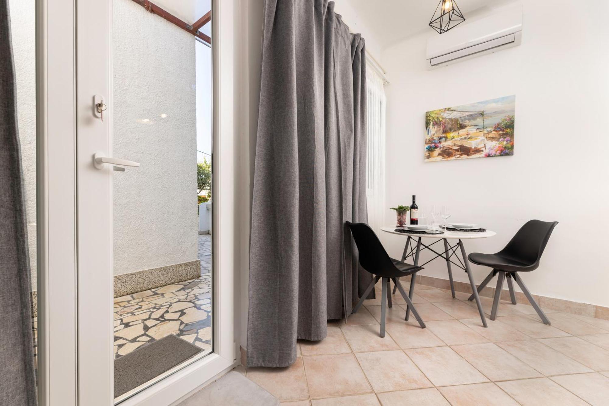 Apartments Lacrima シロ エクステリア 写真