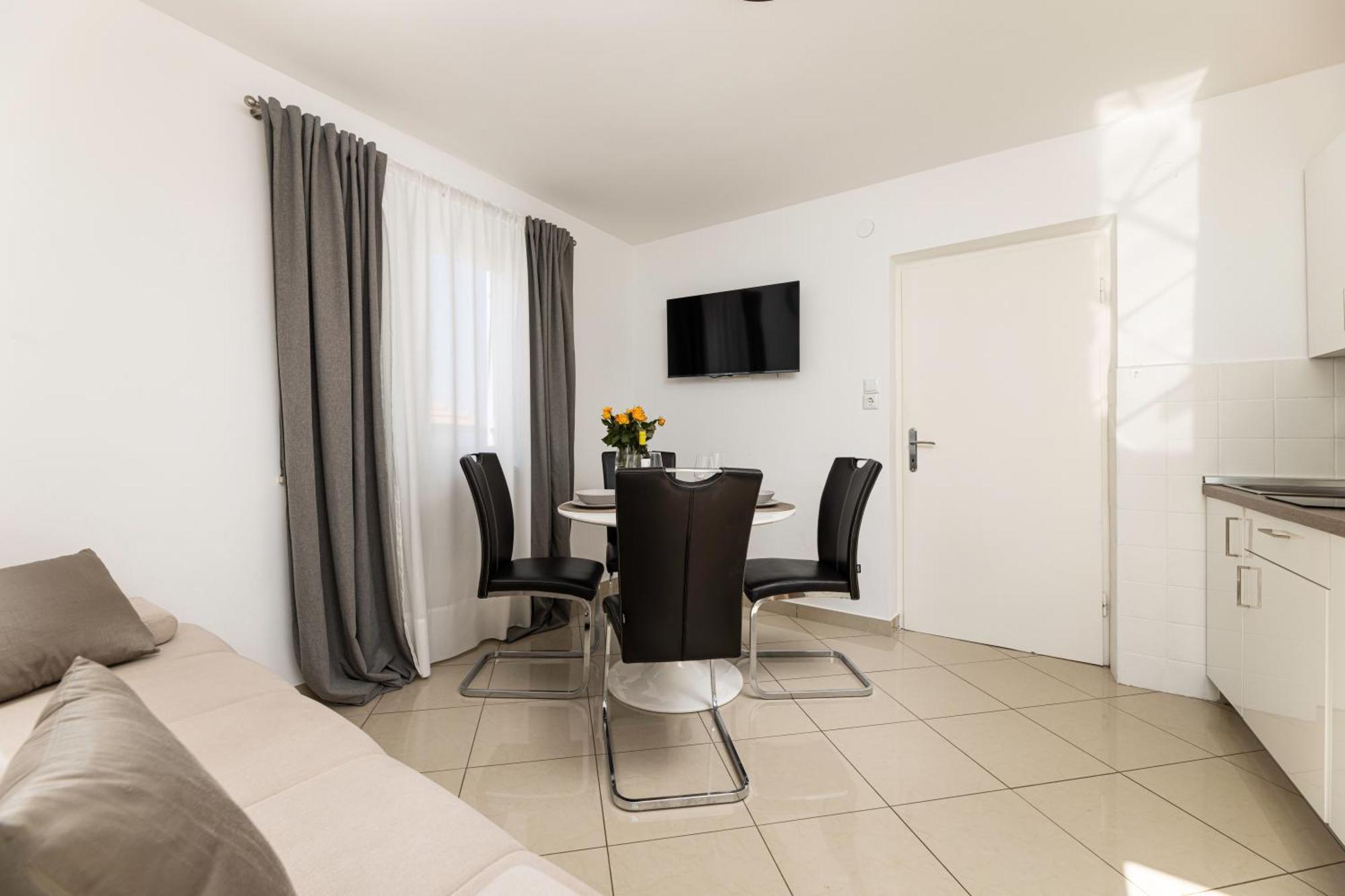 Apartments Lacrima シロ エクステリア 写真