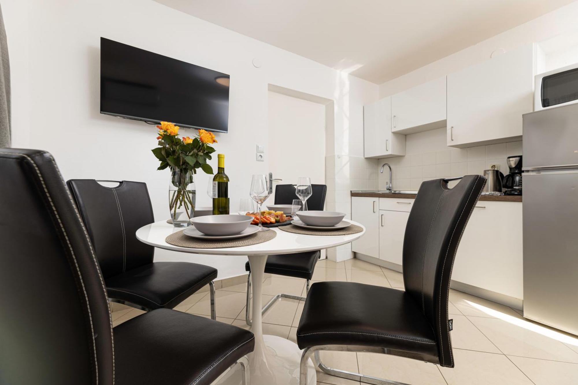 Apartments Lacrima シロ エクステリア 写真